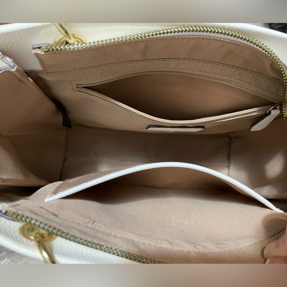 Nanette Lepore White Tote With Gold Hardware & Floral Scarf (No Call Outs) - Picture 7 of 14